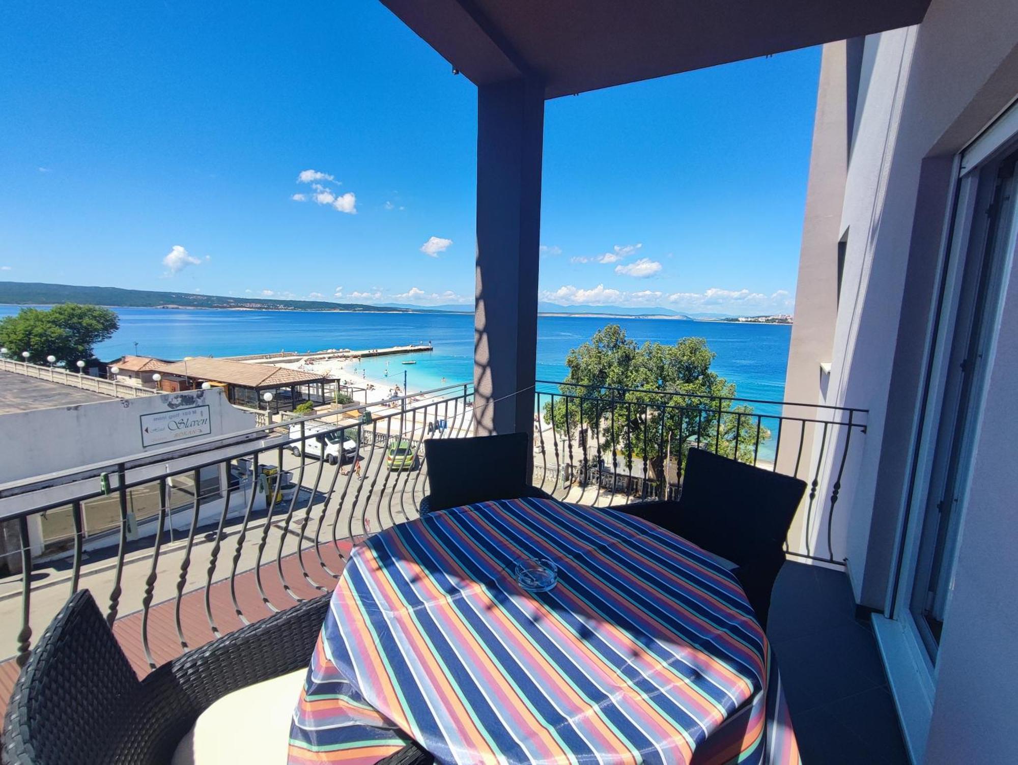 Apartmani Plaza Selce Kamer foto
